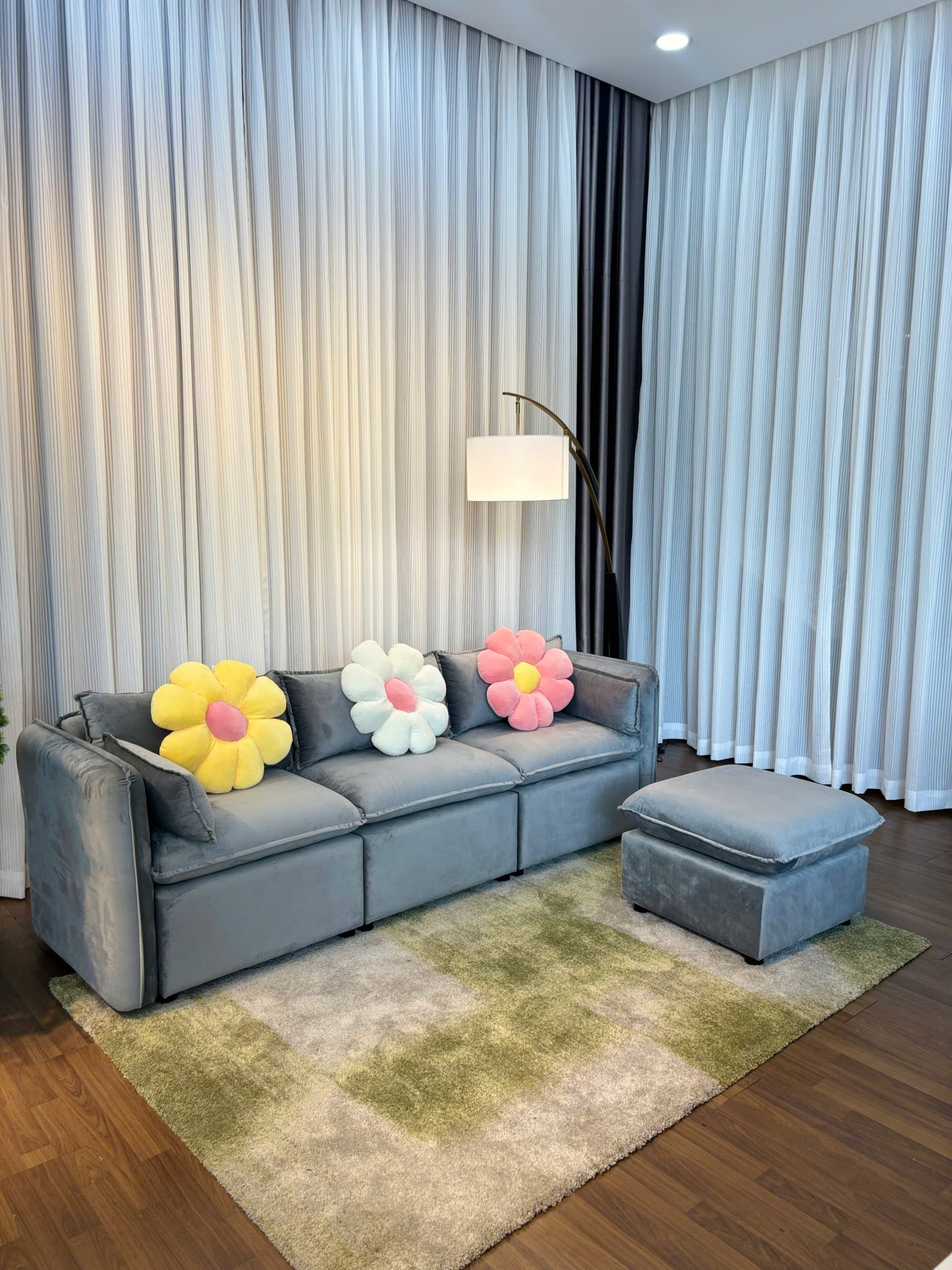 Sofa K360 Vải Nhung + Đôn