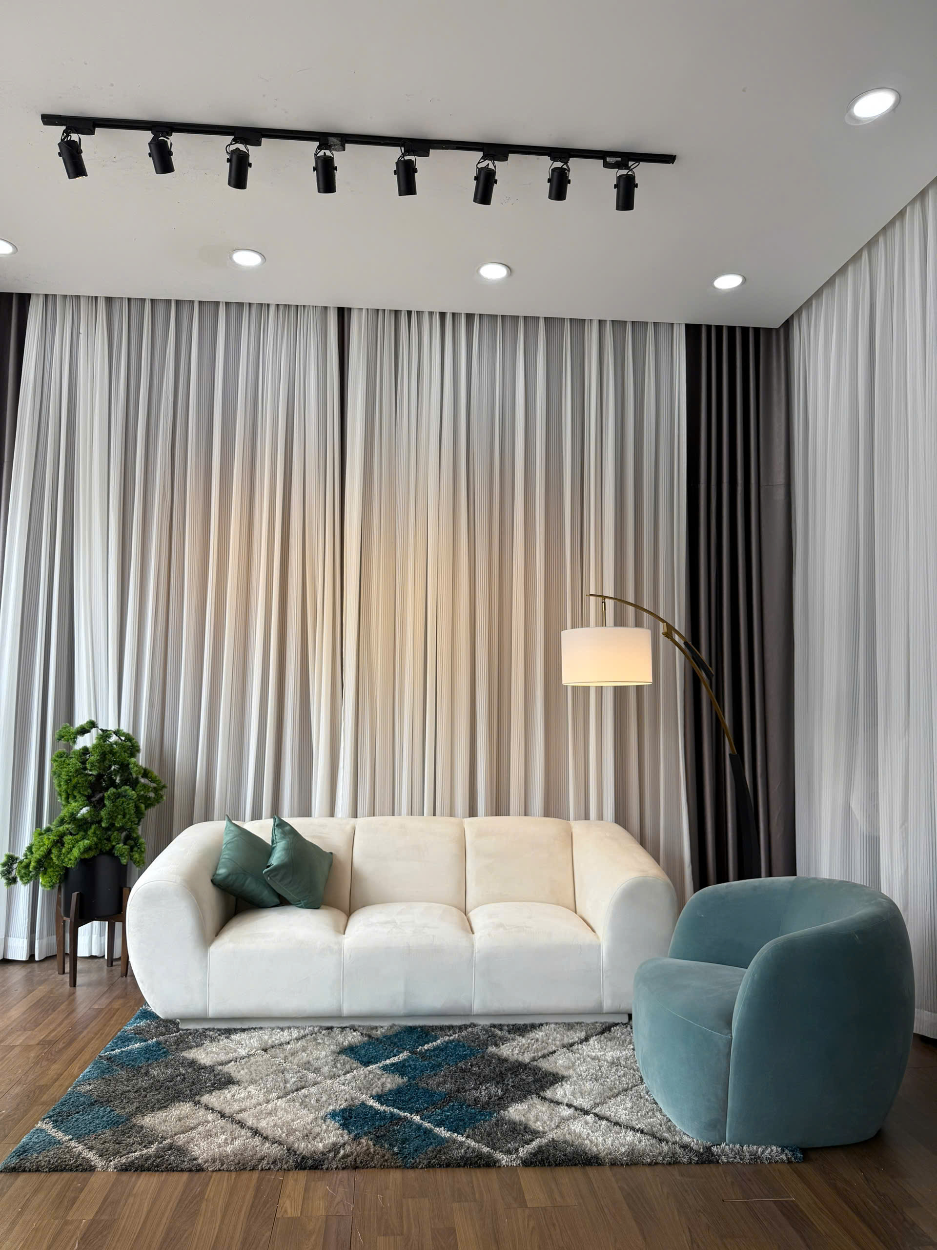 Sofa Băng Royal ( Màu Kem) - Ảnh 3