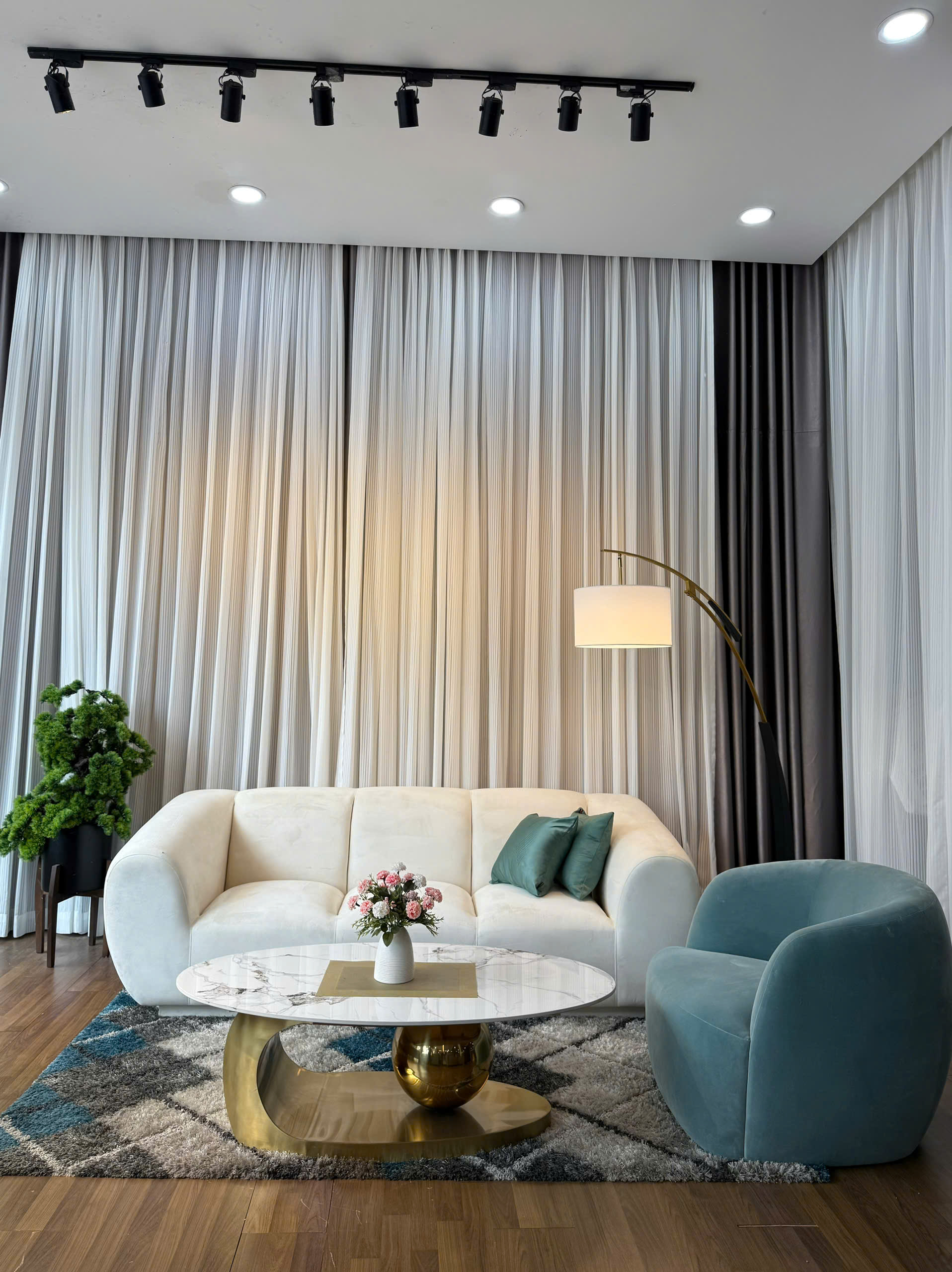 Sofa Băng Royal ( Màu Kem) - Ảnh 5