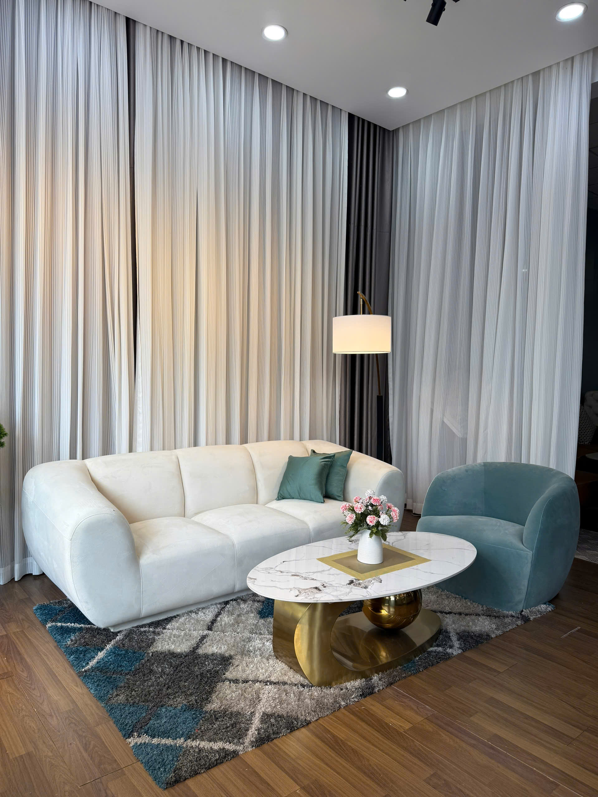 Sofa Băng Royal ( Màu Kem) - Ảnh 6