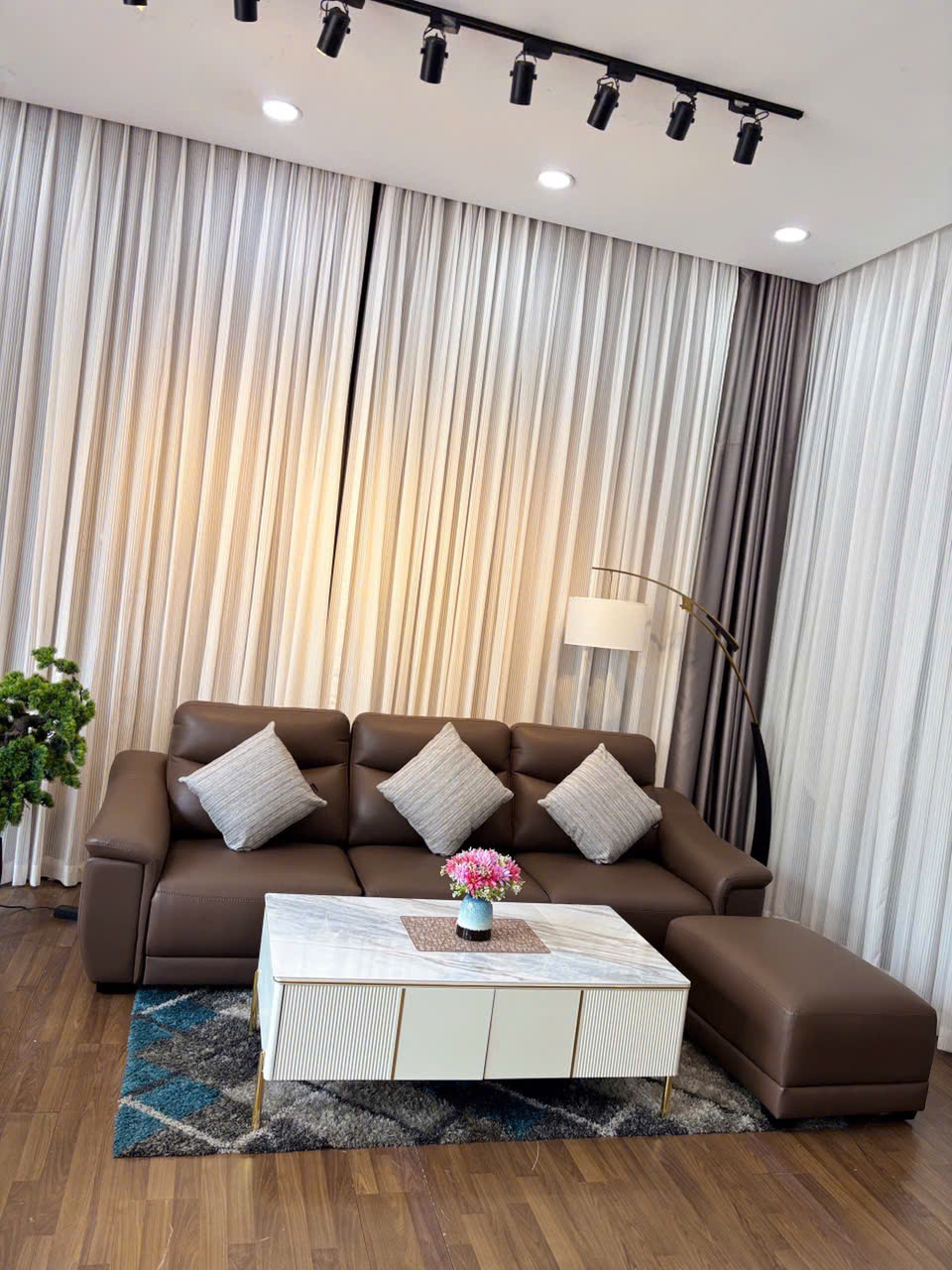 Sofa Da Microfiber Chỉnh Điện + Đôn - Ảnh 10
